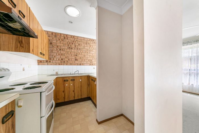 9/166 Albany St, Point Frederick NSW 2250, Australia