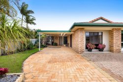 Unit 138/2 Melody Ct, The Palms, Warana QLD 4575, Australia