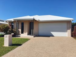 47 Biscayne St, Burdell QLD 4818, Australia