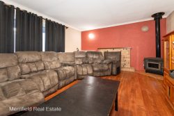 49 Costigan St, McKail WA 6330, Australia