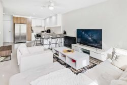 202/26 Gray St, Southport QLD 4215, Australia