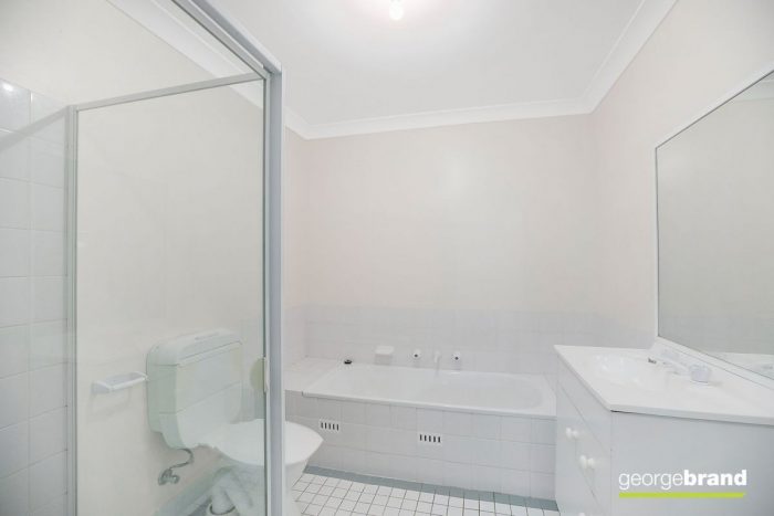 34 Greenvale Rd, Green Point NSW 2251, Australia