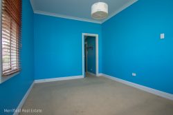 34 Leschenault St, Lockyer WA 6330, Australia