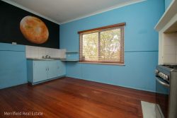 34 Leschenault St, Lockyer WA 6330, Australia