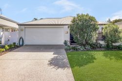 5 Sunorchid Pl, Twin Waters QLD 4564, Australia