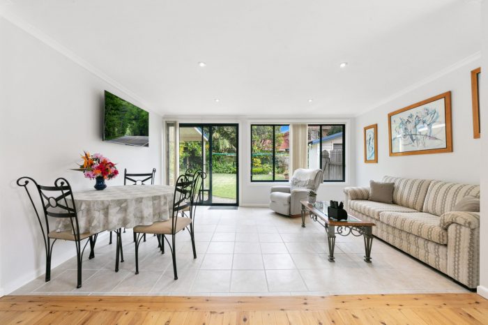 21 Robin Cres, Woy Woy NSW 2256, Australia