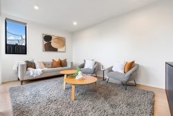 4/33 Fitzherbert Avenue, West Harbour, Waitakere City, Auckland, 0618, New Zealand