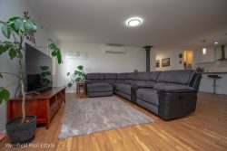 5 Bylund Way, McKail WA 6330, Australia