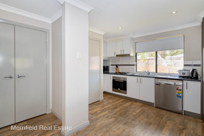 5/66 Carbine St, Orana WA 6330, Australia