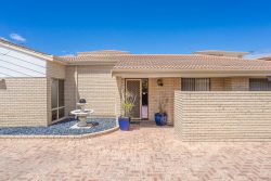 7/5 Shannon Rd, Mandurah WA 6210, Australia