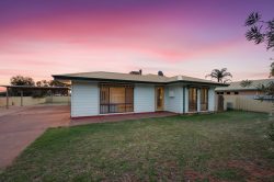 37 Sewell Dr, South Kalgoorlie WA 6430, Australia