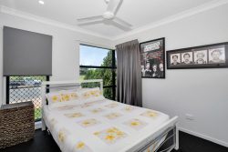 35 Bradco Ave, Ooralea QLD 4740, Australia