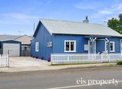 35 Sale St, Huonville TAS 7109, Australia