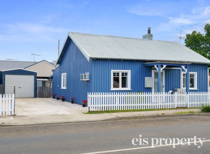 35 Sale St, Huonville TAS 7109, Australia