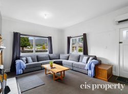 35 Sale St, Huonville TAS 7109, Australia