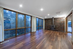 27 Dane St, Karabar NSW 2620, Australia