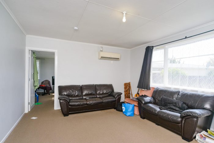 10 Lewis Place, Highbury, Palmerston North, Manawatu / Whanganui, 4412, New Zealand