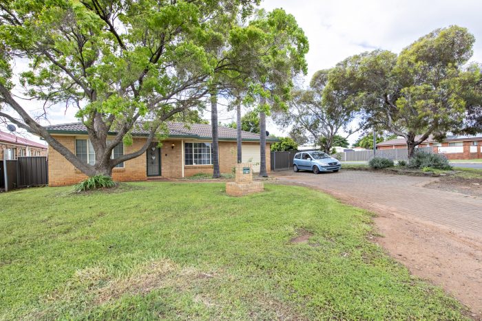 39 Jacqueline Dr, Dubbo NSW 2830, Australia