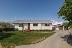 21 Peppertree Glade, Kelvin Grove, Palmerston North, Manawatu / Whanganui, 4414, New Zealand