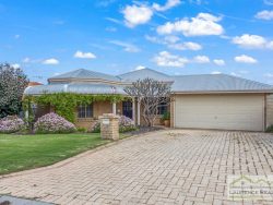 42 Fowey Loop, Mindarie WA 6030, Australia