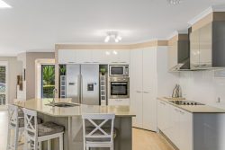 5 Warbler Way, Tumbi Umbi NSW 2261, Australia