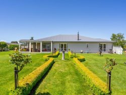 8 Camellia Lane, Carterton, Wellington, 5713, New Zealand
