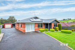 153 Upper Maud St, West Ulverstone TAS 7315, Australia