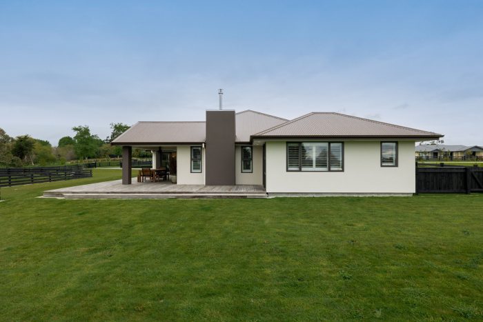 20 Tula Lane, Kelvin Grove, Palmerston North, Manawatu / Whanganui, 4470, New Zealand