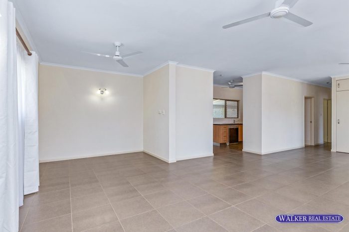 15 Alberta Dr, Woree QLD 4868, Australia