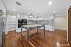 16 Barron St, Deakin ACT 2600, Australia