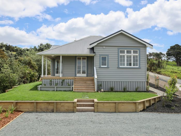 204 Cape Rodney Road, Leigh, Rodney, Auckland, 0985, New Zealand