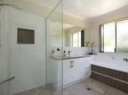 1 Daybreak Close, Cabarlah QLD 4352, Australia