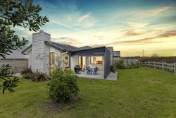 1 Kia Kaha Drive, Snells Beach, Rodney, Auckland, 0920, New Zealand