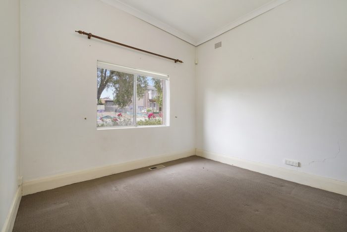 35 Linthorn Ave, Croydon Park NSW 2133, Australia