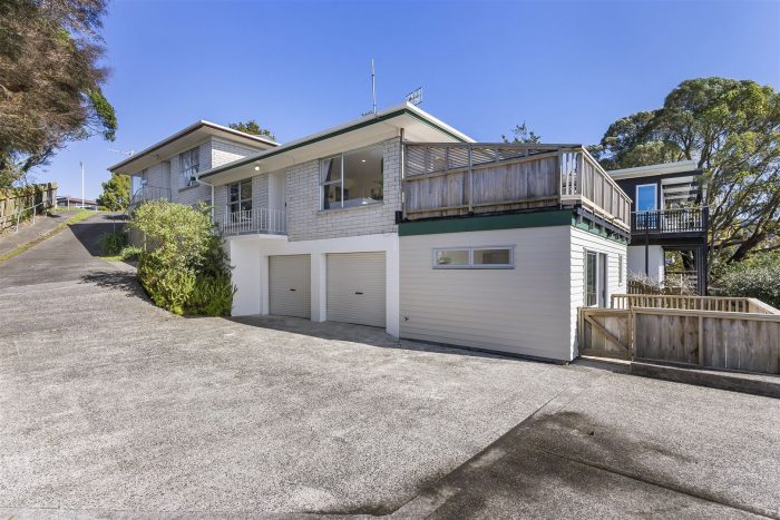 2/8 Havana Place, Glenfield, North Shore City, Auckland, 0629, New Zealand