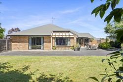 24 Oaklands Drive, Cambridge, Waipa, Waikato, 3434, New Zealand