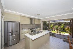 13 Parry Parade, Wyong NSW 2259, Australia