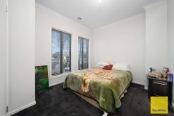 34 Poplar Blvd, Tarneit VIC 3029, Australia