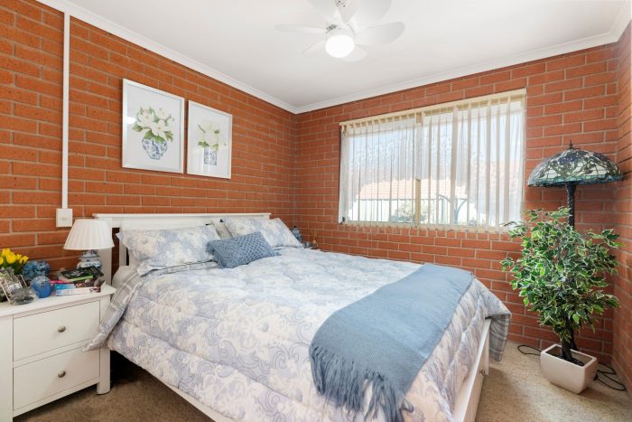 1-4/580 Webb Street, Lavington NSW 2641, Australia