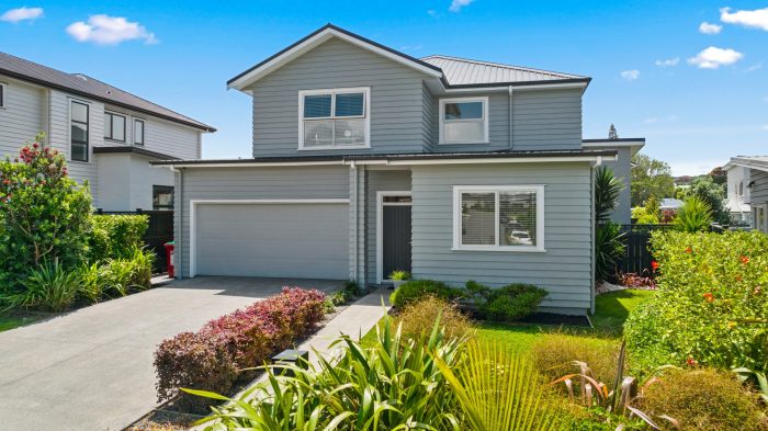 8 Onekura Street, Red Beach, Rodney, Auckland, 0932, New Zealand