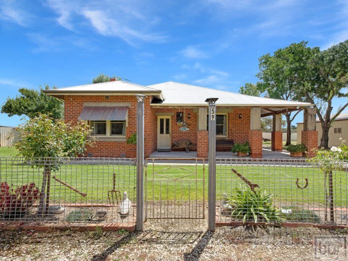 59 Savage Rd, Carlyle VIC 3685, Australia