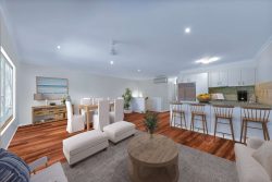 Unit 3/21 Shute Harbour Rd, Baybreeze, Cannonvale QLD 4802, Australia