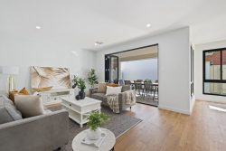 2/2 Sunningdale Rd, Fulham Gardens SA 5024, Australia