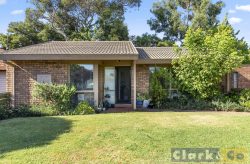 Unit 2/30 Ailsa St, Mansfield VIC 3722, Australia