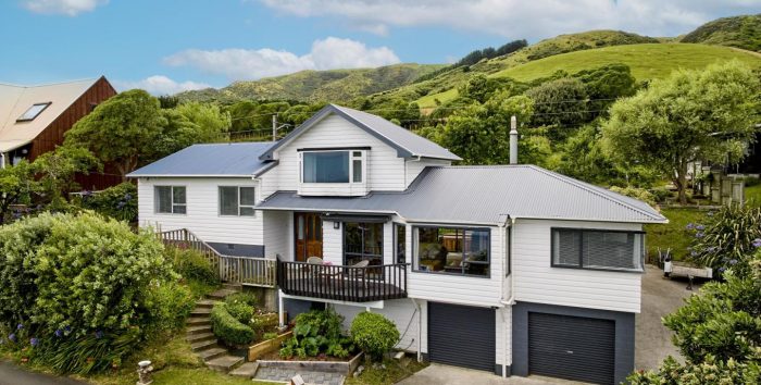 18 Te Pari Pari Road, Pukerua Bay, Porirua, Wellington, 5026, New Zealand