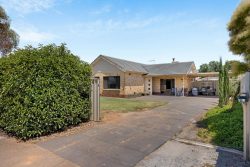 16 Davidson Rd, Elizabeth Vale SA 5112, Australia