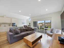 4/35 Gipps St, Port Fairy VIC 3284, Australia