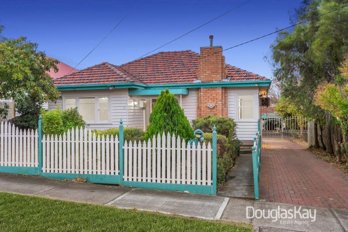 12 Hemphill Rd, Sunshine VIC 3020, Australia