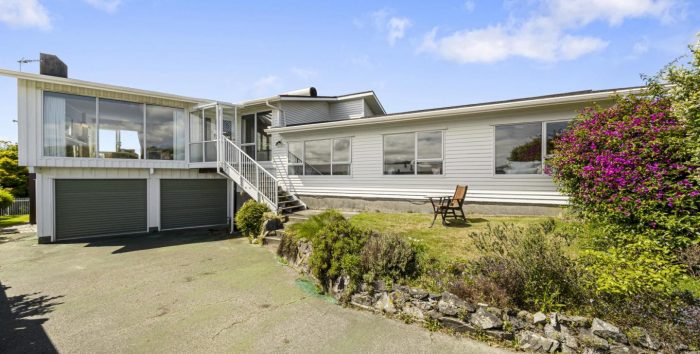 32 Cranwell Street, Churton Park, Wellington, 6037, New Zealand