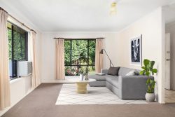 8 Meranie St, Welby NSW 2575, Australia